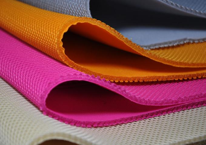 Tissu en maille de polyester de 3 mm 100 tissé en maille respirante pour chaussures 3