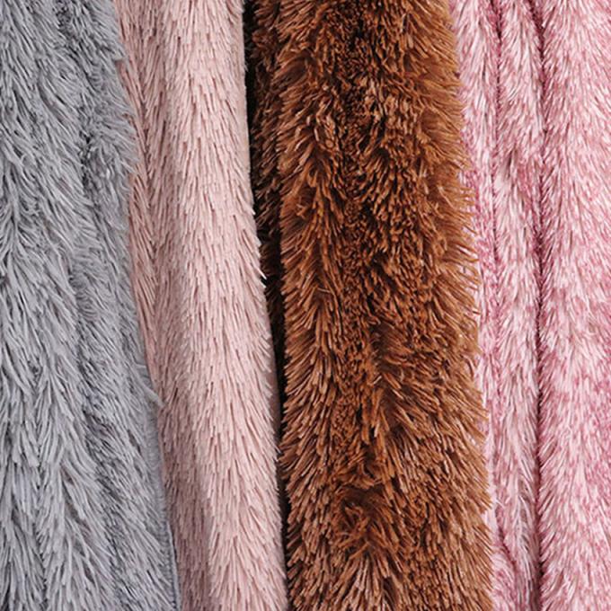 AccueilLégère fourrure fausse lancer une couverture haute durabilité 1