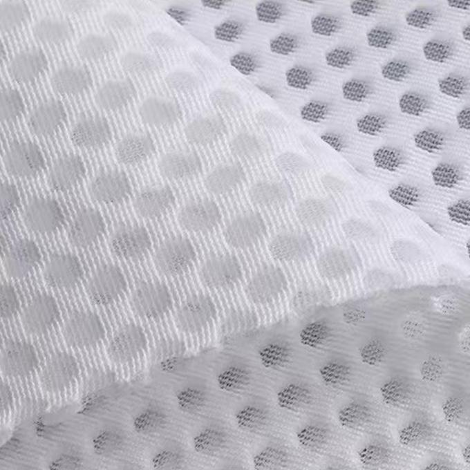 Tissu tricoté 3D mesh respirant Tissu polyester air mesh Tissu haute souplesse pour les chaussures 1