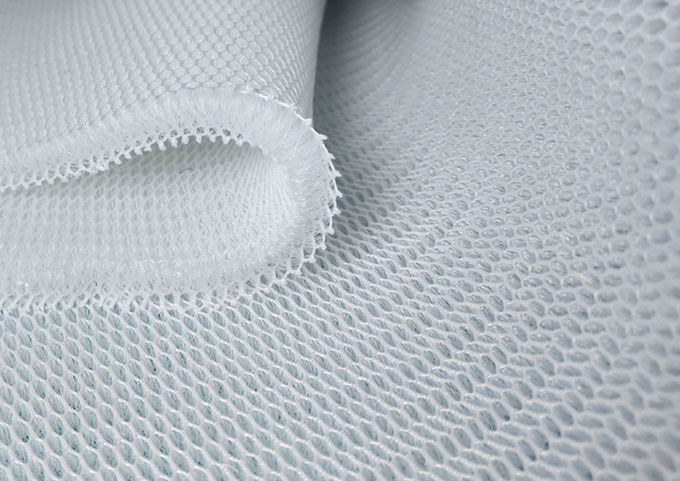 Mémoire 4 mm Matériau de maille 3D Tissu de maille en polyester hautement respirant 0