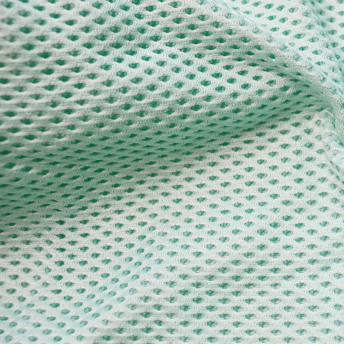 400GSM Matériau de treillis aérien 2 mm Tissu de treillis en nylon polyester 57 pouces à 58 pouces 1