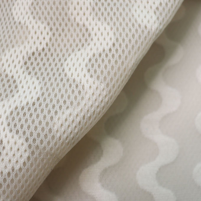Matériau de maille 3D imperméable aux larmes de Jacquard, maille de polyester recyclée de 3 mm 2