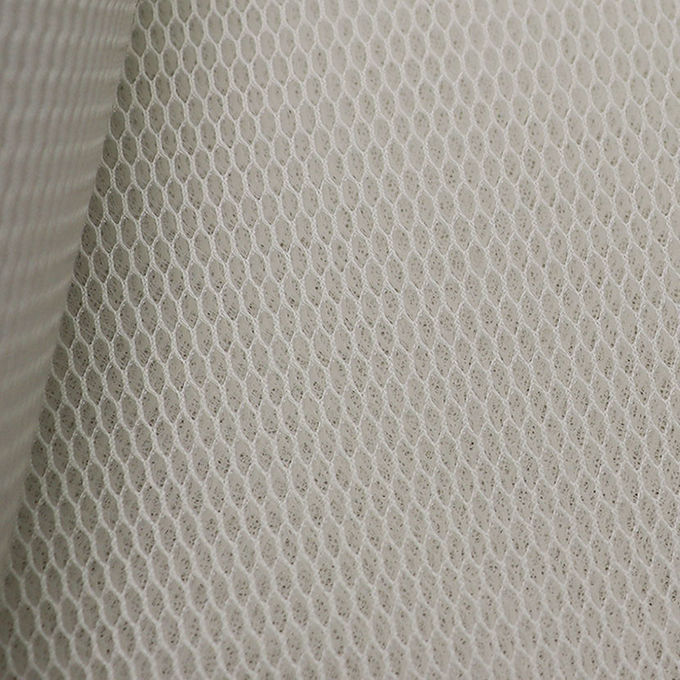 Mémoire 4 mm Matériau de maille 3D Tissu de maille en polyester hautement respirant 2