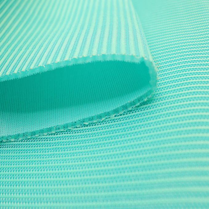 Matériau de treillis en polyester de 3 mm absorbant l'humidité - 6 mm 2