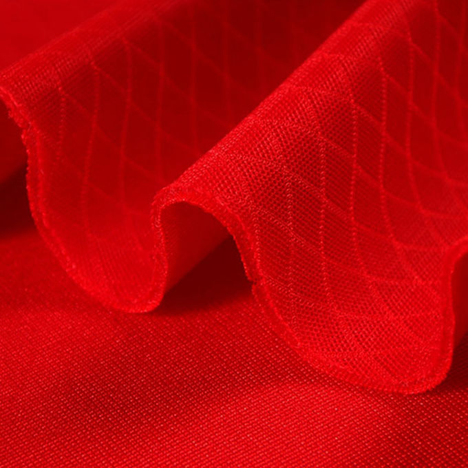 3 mm 280gsm Tissu de treillis à air imperméable Tissu d'espacement Tissu de treillis poly pour couverture 3