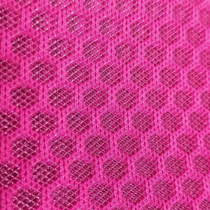 Matériau de treillis 3D en treillis en polyester 100% recyclé 1