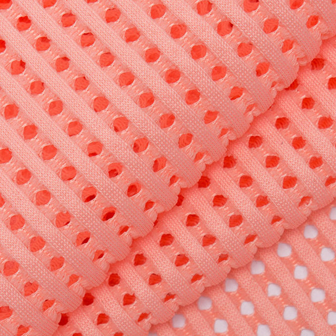 3 - 6mm 350 - 560GSM Tissu en treillis 3d à l'écart pour les vêtements 2
