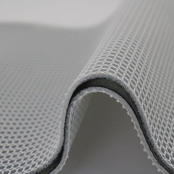Matériau de treillis 3D gris de 3 mm, 100% de treillis en polyester absorbant l'humidité 3