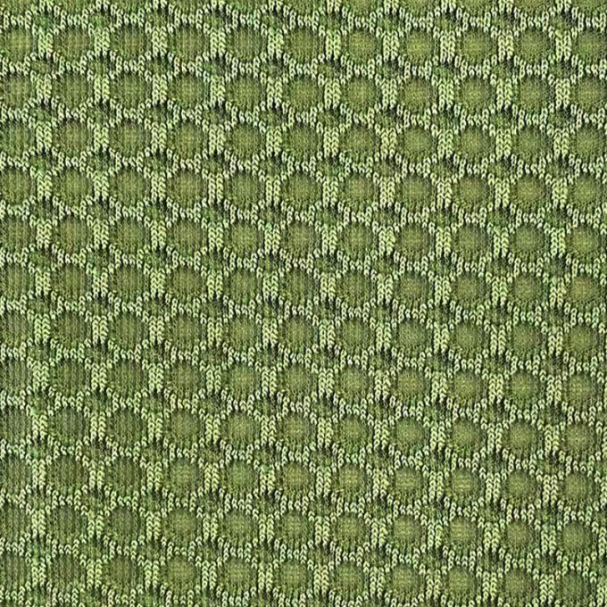 Fabrication à partir de tissus en maille de polyester semi-transparent Matériau de la maille 240 - 450GSM 2
